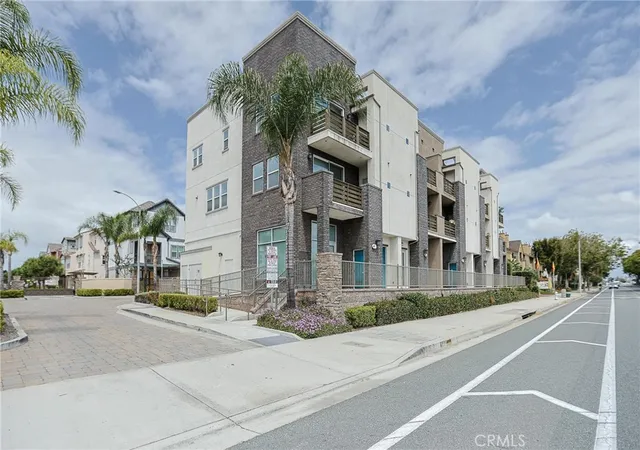 1300-n-harbor-blvd-santa-ana-ca-92703/hzid_656c1a6e