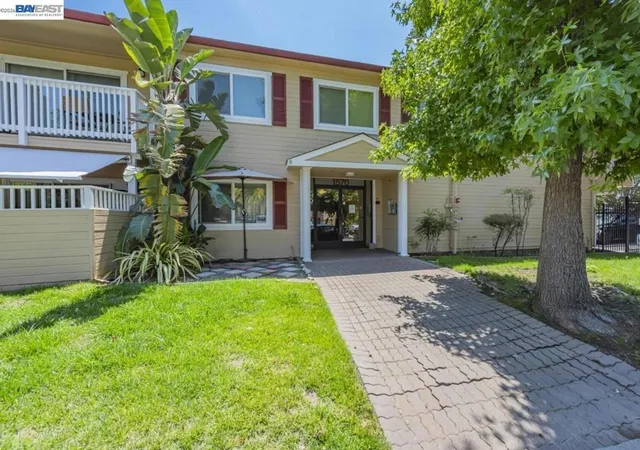 1570-165th-ave-104-san-leandro-ca-94578/hzid_fc393158