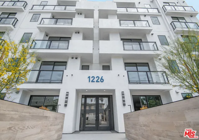 1226-s-bedford-st-502-los-angeles-ca-90035/hzid_9a2475e3