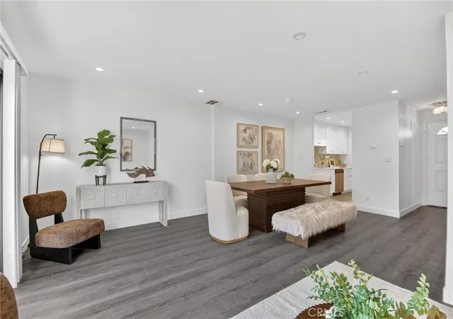 11311-tampa-ave-12-porter-ranch-ca-91326/hzid_4b214b39