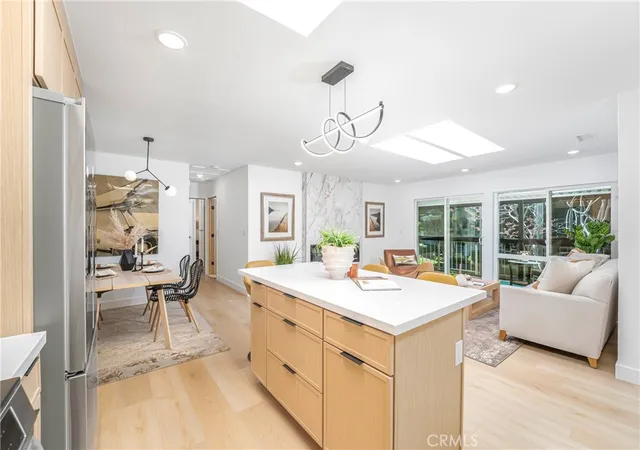 2016-via-mariposa-w-n-laguna-woods-ca-92637/hzid_37ebeb8c