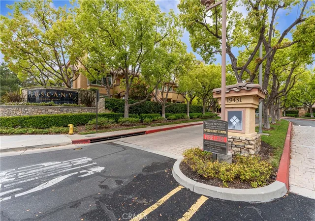 19431-rue-de-valore-39d-lake-forest-ca-92610/hzid_5ece8518