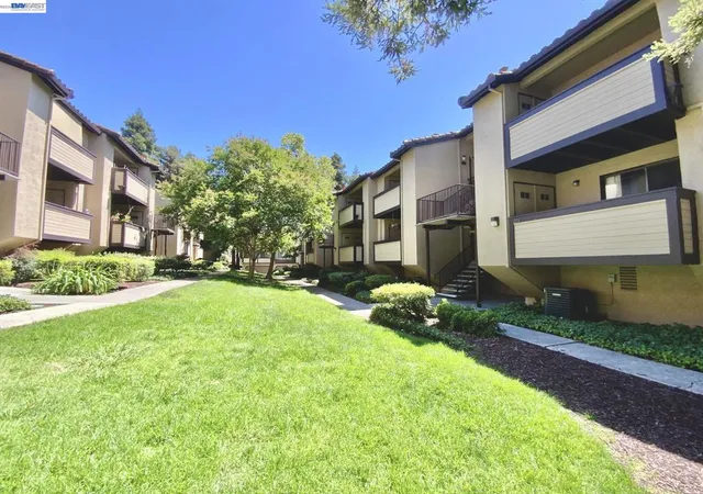 205-wenatchee-cmn-16-fremont-ca-94539/hzid_2e3ee7ea