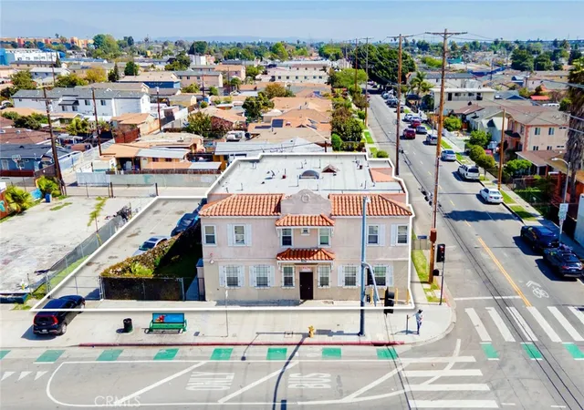 9124-s-broadway-los-angeles-ca-90003/hzid_e3ddc170