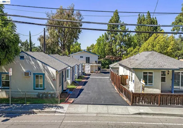 4067-vineyard-ave-pleasanton-ca-94566/hzid_95f6b410