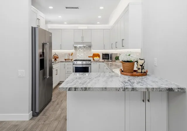 48963-canyon-crst-ln-palm-desert-ca-92260/hzid_de4d90c6