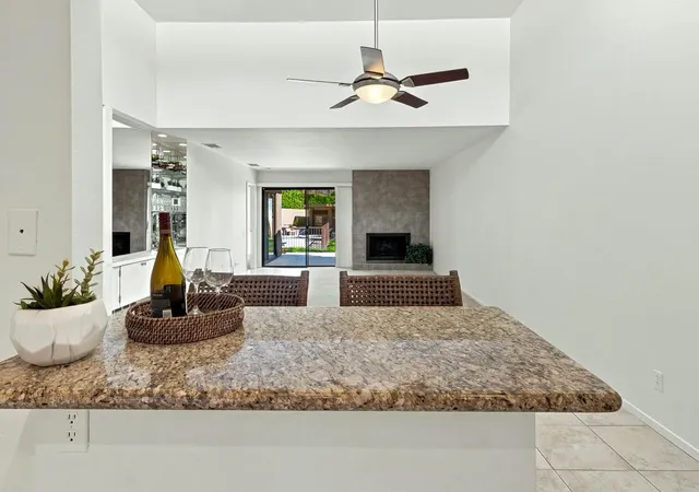 48953-canyon-crst-ln-palm-desert-ca-92260/hzid_d8488835