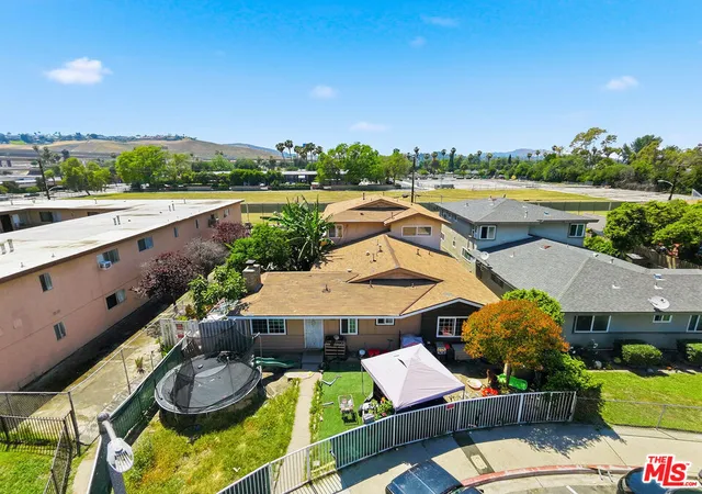 2459-angela-st-pomona-ca-91766/hzid_15be65d2
