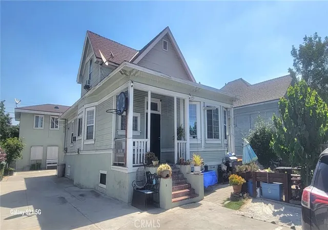 807-e-21st-street-los-angeles-ca-90011/hzid_3c43d4ff