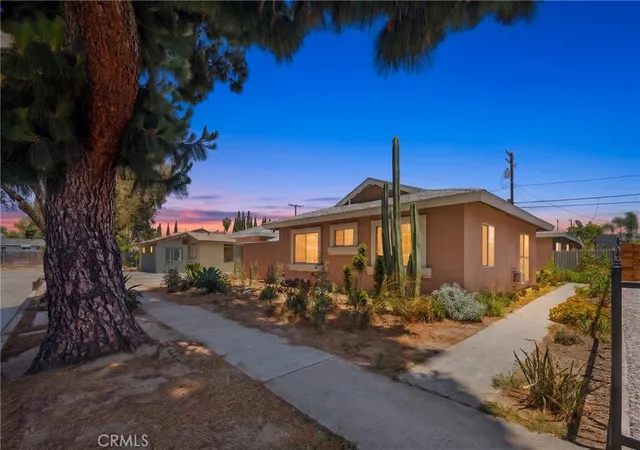 1236-n-dresden-anaheim-ca-92801/hzid_207e1e46