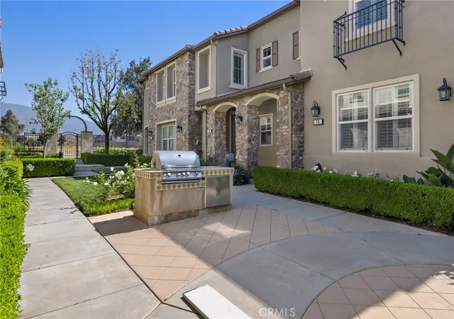 14975-s-highland-ave-13-fontana-ca-92336/hzid_dc421f1d