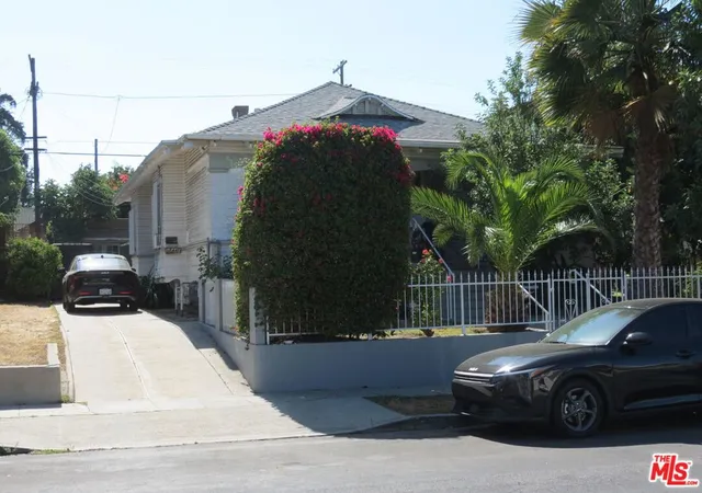 1744-n-berendo-st-los-angeles-ca-90027/hzid_0f79b43f