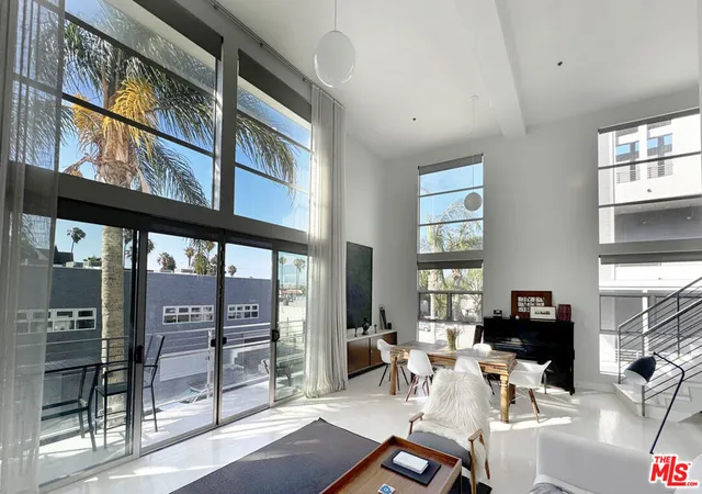 13326-beach-ave-203-marina-del-rey-ca-90292/hzid_d469e223