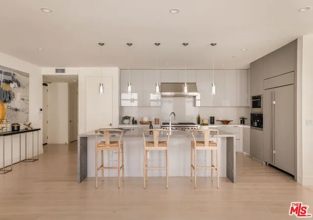 425-n-palm-dr-202-beverly-hills-ca-90210/hzid_e02ec6f0