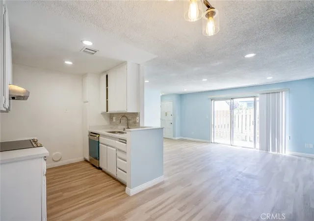 2300-s-hacienda-blvd-d4-hacienda-heights-ca-91745/hzid_65b99ffe