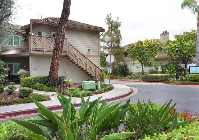 24441-hillsdale-116-laguna-hills-ca-92653/hzid_03b24514