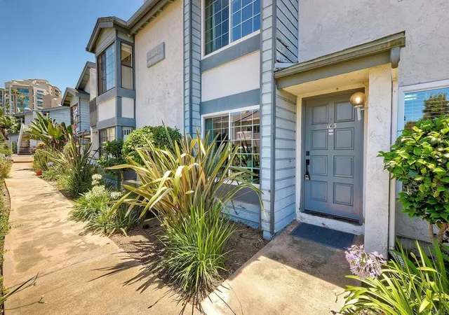 4024-crystal-dawn-ln-103-san-diego-ca-92122/hzid_afafaeb2