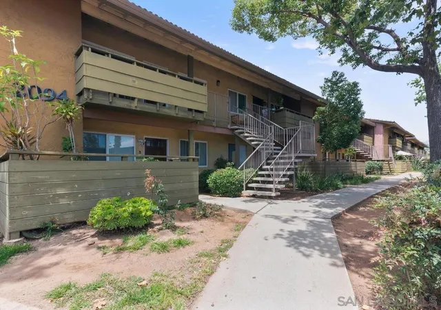 2094-e-grand-ave-7-escondido-ca-92027/hzid_5adc3b32