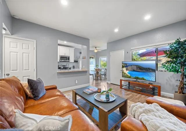 158-maegan-7-thousand-oaks-ca-91362/hzid_b27b8bd6