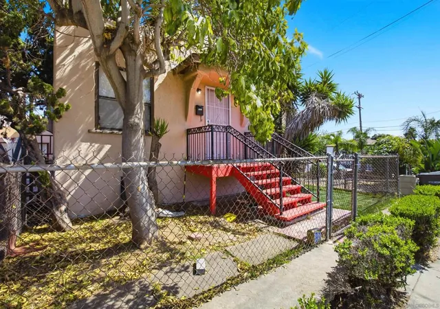 2830-e-8th-street-national-city-ca-91950/hzid_1ec1402e