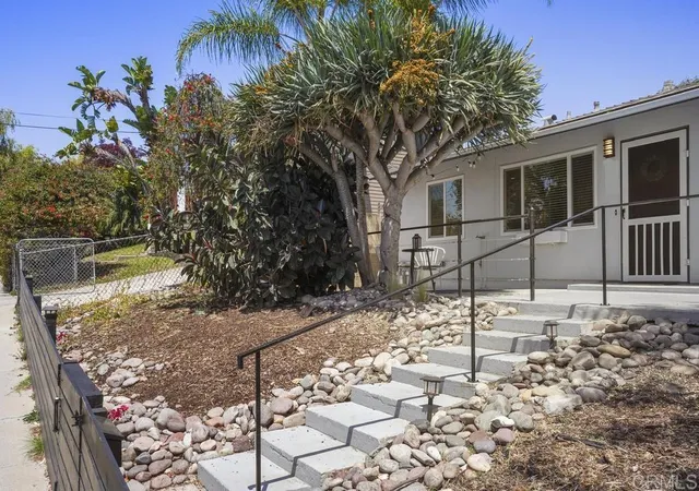 3364-a-st-san-diego-ca-92102/hzid_e2ddc96d