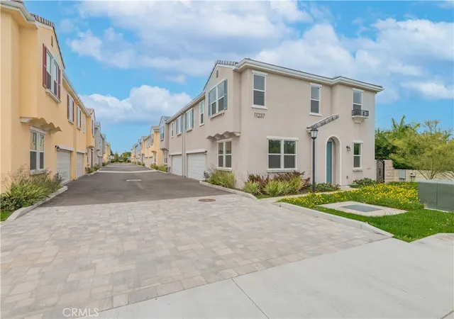 11237-gladhill-rd-2-whittier-ca-90604/hzid_9d6b8812
