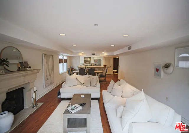 10390-la-grange-ave-ph3-los-angeles-ca-90025/hzid_a3309986