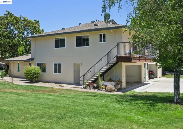 2122-arroyo-ct-2-pleasanton-ca-94588/hzid_e5a96212