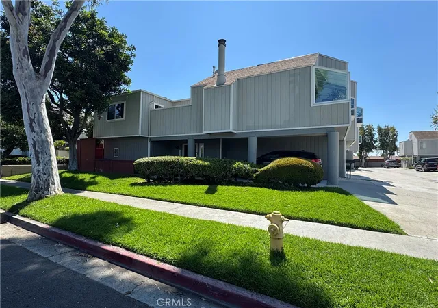 15732-s-b-a-tustin-ca-92780/hzid_2064be4c
