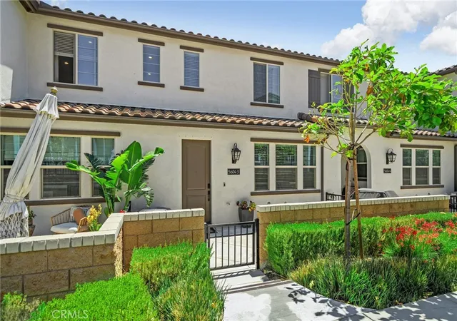 5604-altamura-3-fontana-ca-92336/hzid_801eafec