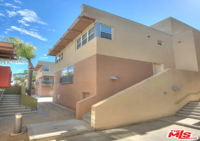 302-e-19th-st-7-long-beach-ca-90806/hzid_0bde8aac