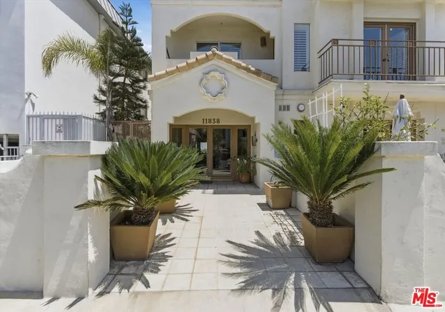 11838-kiowa-ave-203-los-angeles-ca-90049/hzid_2669ae8d