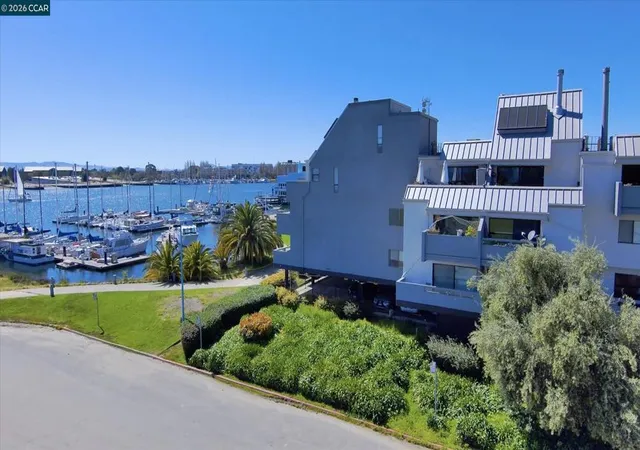 1-w-embarcadero-354-oakland-ca-94607/hzid_ffbb4f7b