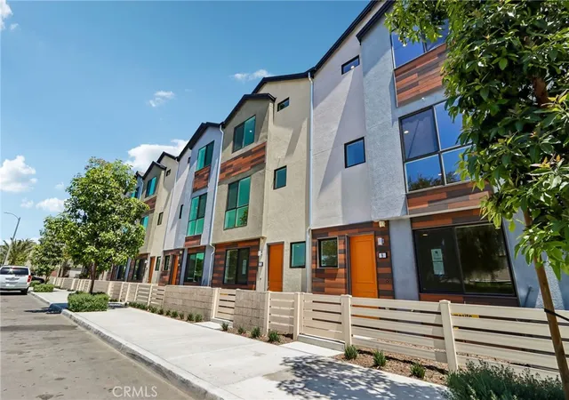 5876-linden-ave-ave-7-long-beach-ca-90805/hzid_a21ab5f0