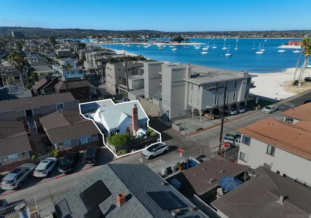 3510-bayside-ln-san-diego-ca-92109/hzid_f1416778