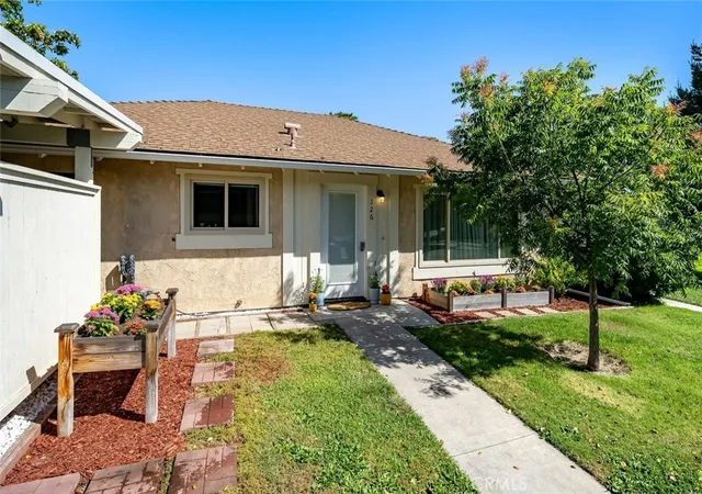 126-flag-wy-b-paso-robles-ca-93446/hzid_b8b8b850