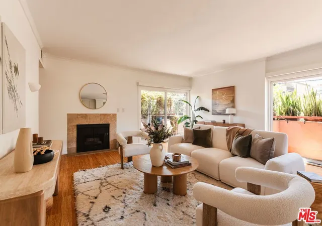 10760-missouri-ave-102-los-angeles-ca-90025/hzid_7e19fec7