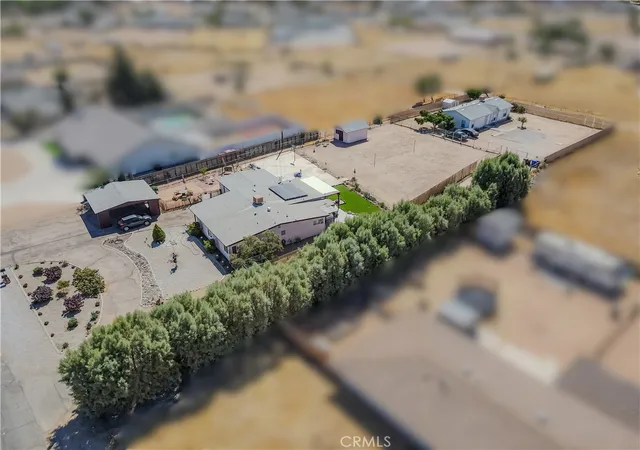 14121-lakota-apple-valley-ca-92307/hzid_b655286c