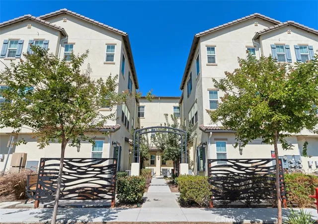 784-n-ethan-anaheim-ca-92805/hzid_5c953b1a