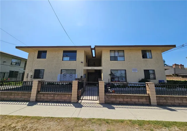 1574-laurel-ave-pomona-ca-91768/hzid_b2d634d8