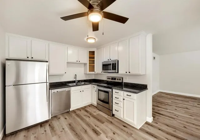 6333-college-grv-way-5111-san-diego-ca-92115/hzid_b312cc92