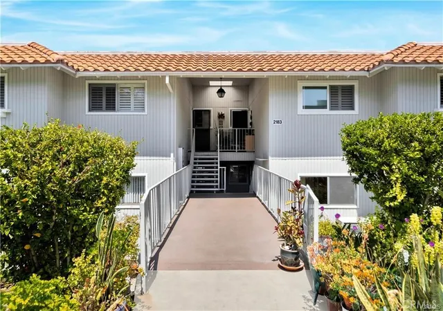 2183-e-via-mariposa-b-laguna-woods-ca-92637/hzid_4a8b2b0e