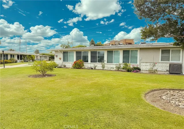 14001-thunderbird-dr-4l-seal-beach-ca-90740/hzid_cdd2e534