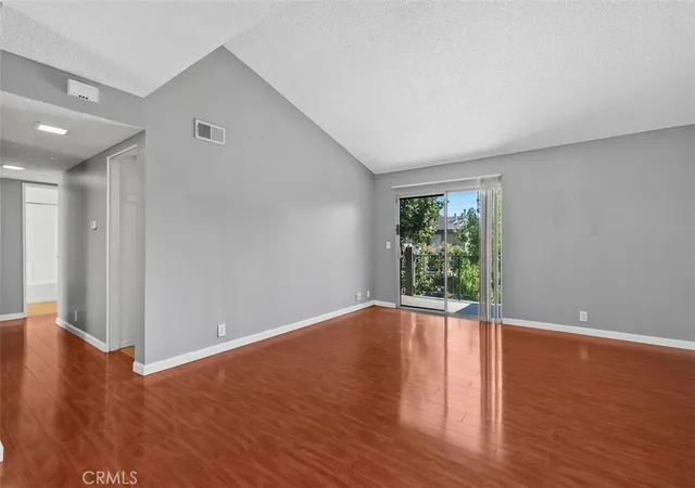 4201-w-5th-street-311-santa-ana-ca-92703/hzid_4a2aeecc