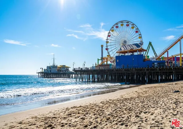 1040-4th-st-106-santa-monica-ca-90403/hzid_8c5b9f9a