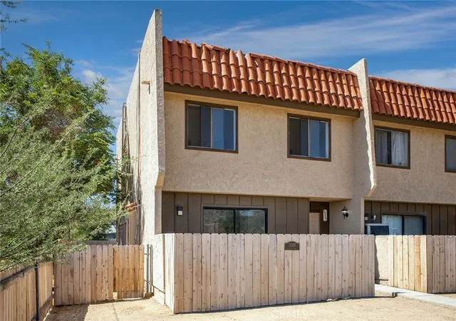 55897-santa-fe-yucca-valley-ca-92284/hzid_7f4362c5