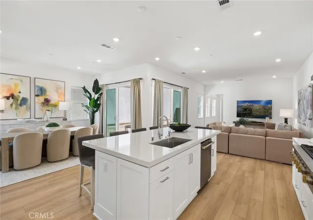 446-sonia-irvine-ca-92618/hzid_b4ceb6a7