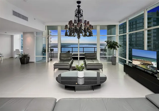 1262-kettner-2801-san-diego-ca-92101/hzid_873dd539