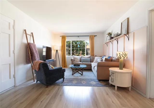 4030-abourne-rd-a-los-angeles-ca-90008/hzid_9b94a835