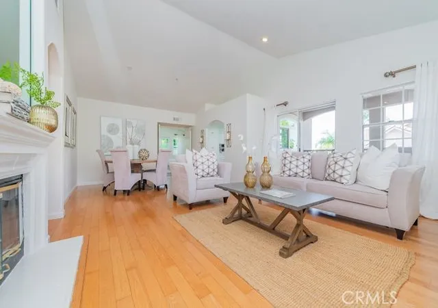 2310-cascade-tustin-ca-92782/hzid_dc9ca17c